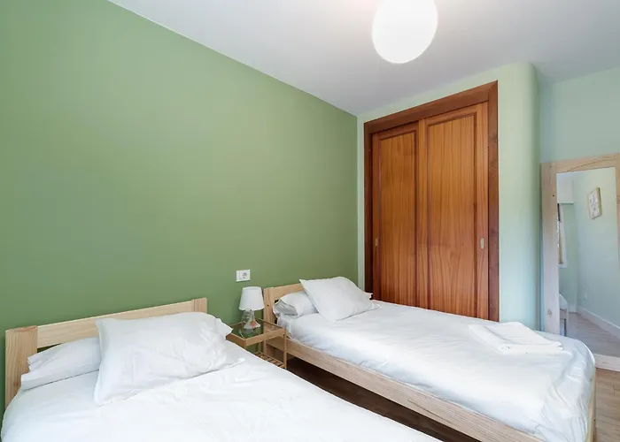 Con Parking Gratis En El Centro By * Vigo